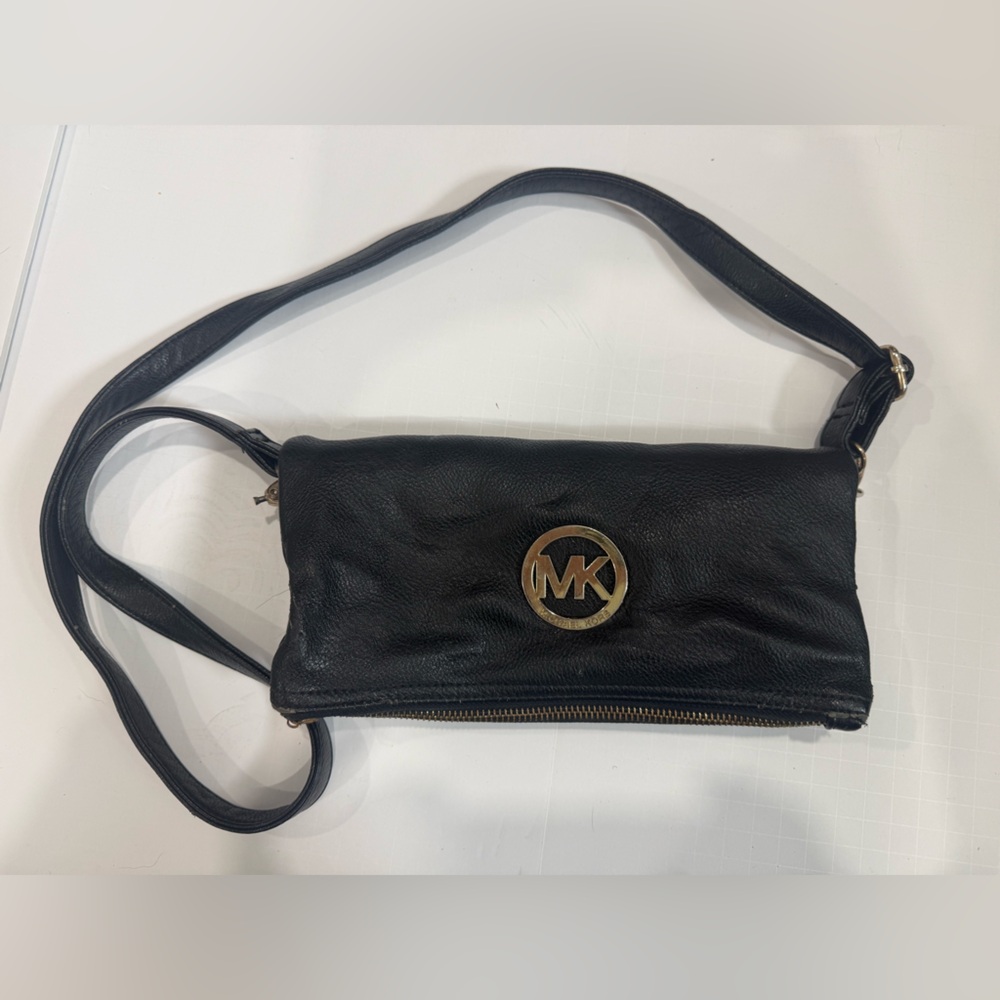 Michael Kors Black pebbled soft leather Crossbody Bag with Gold Logo